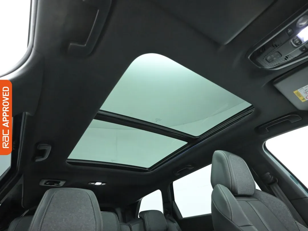 Peugeot 5008 thumbnails