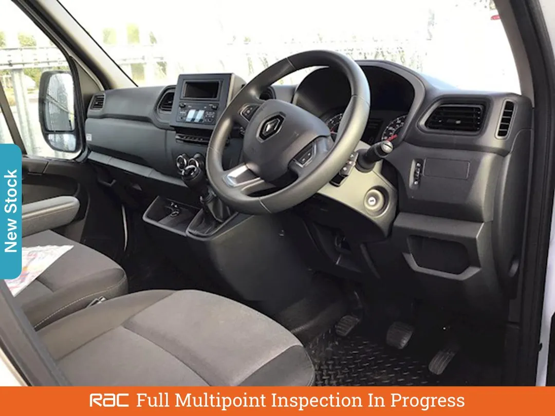 renault master 23 dci energy 35 business platform cab 2dr diesel manual fwd lwb euro 6 ss 145 bhp aetv122710 1 68fc7b65f3a1c