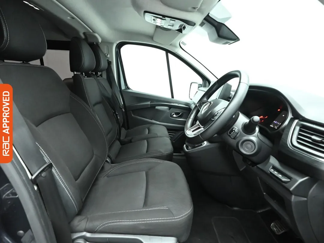 renault trafic 20 dci blue ll30 extra sport crew van double cab 6dr diesel edc l2 h1 euro 6 ss 170 ps aetv124803 1 6905c67a1f0ec