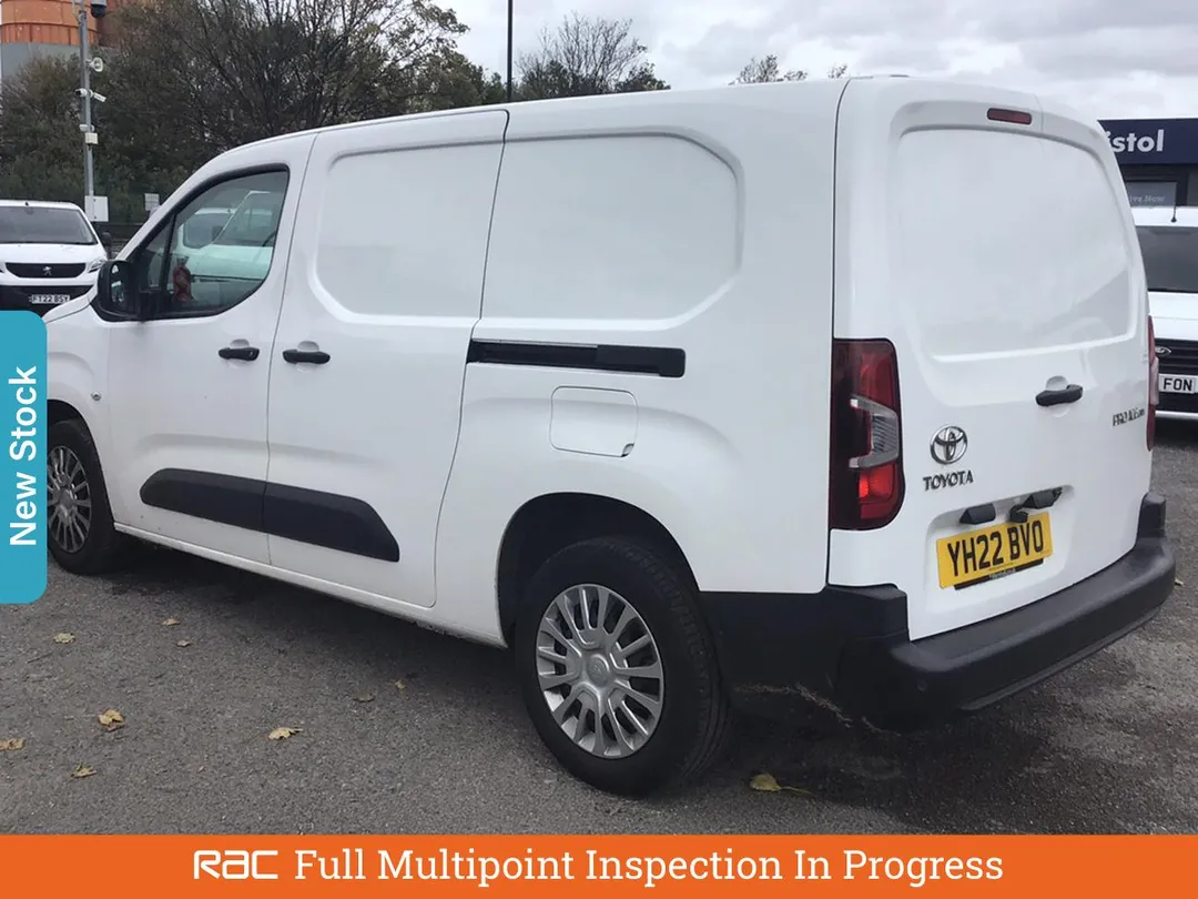 toyota proace city 15 bluehdi icon long panel van 5dr diesel manual lwb euro 6 ss 100 bhp aetv125185 6918438ae18c4