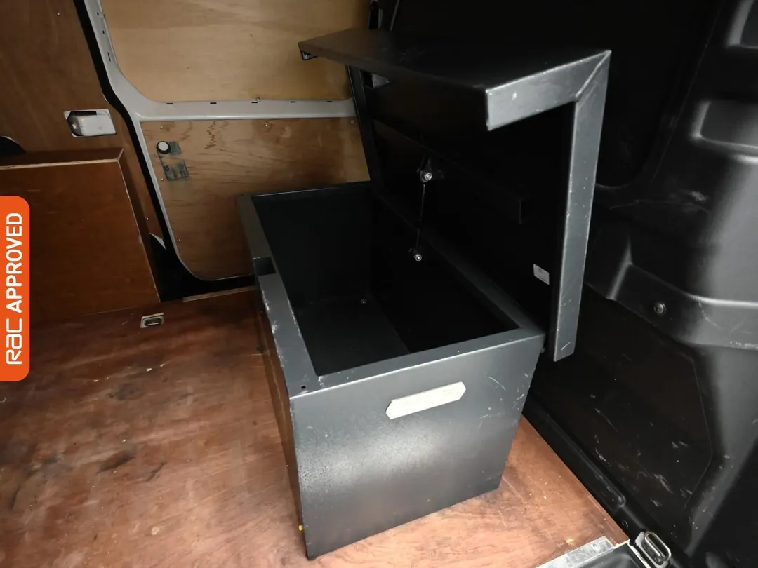 volkswagen caddy maxi 20 tdi c20 commerce plus panel van 6dr diesel manual lwb euro 6 ss 102 ps aetv125059 1 691d834a14bd2