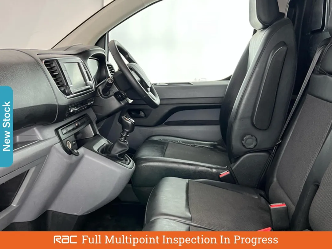 peugeot expert 20 bluehdi 1400 asphalt long panel van 6dr diesel manual lwb euro 6 ss 120 ps aetv126138 6925e2b199dc7