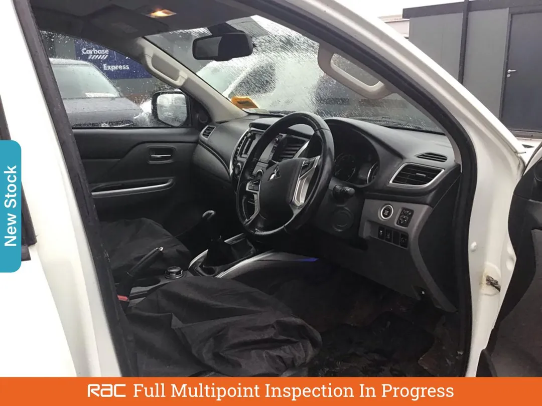 Home 52 mitsubishi l200 24 di d dc barbarian pickup double cab 4dr diesel manual 4wd euro 6 178 ps aetv127328 6958e24559a51