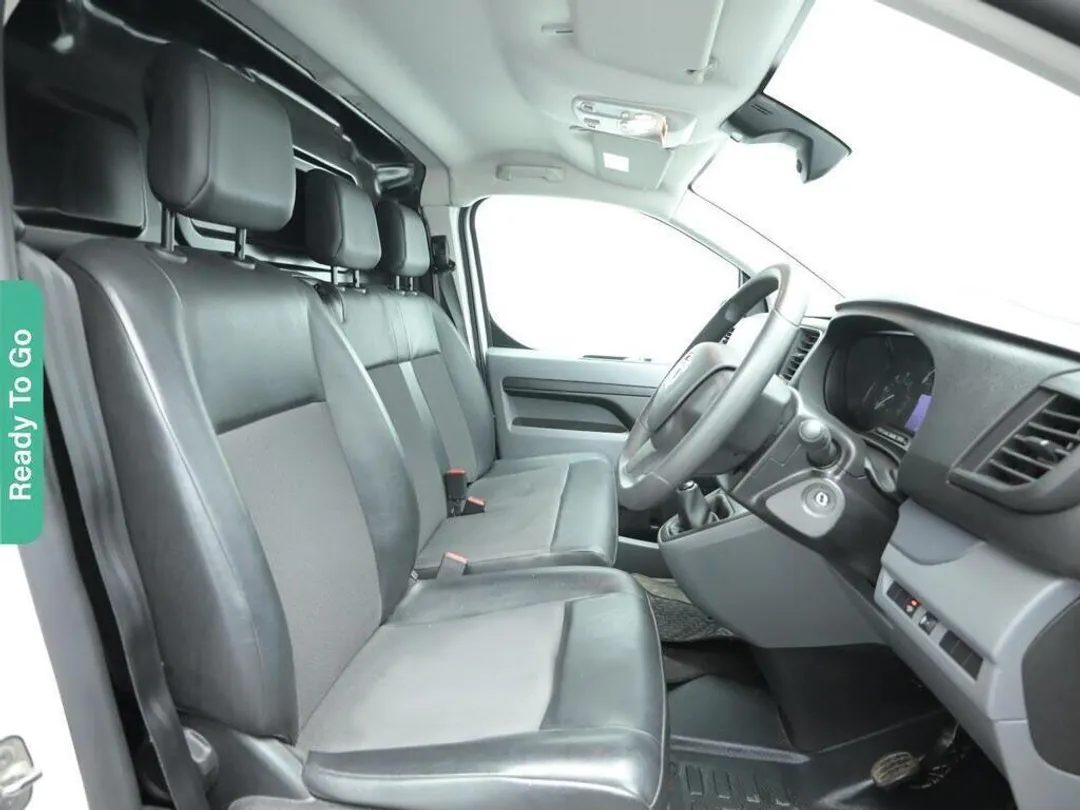 vauxhall vivaro 15 turbo d 2700 dynamic panel van 6dr diesel manual l1 h1 euro 6 ss 100 ps aetv111771 695be30005050