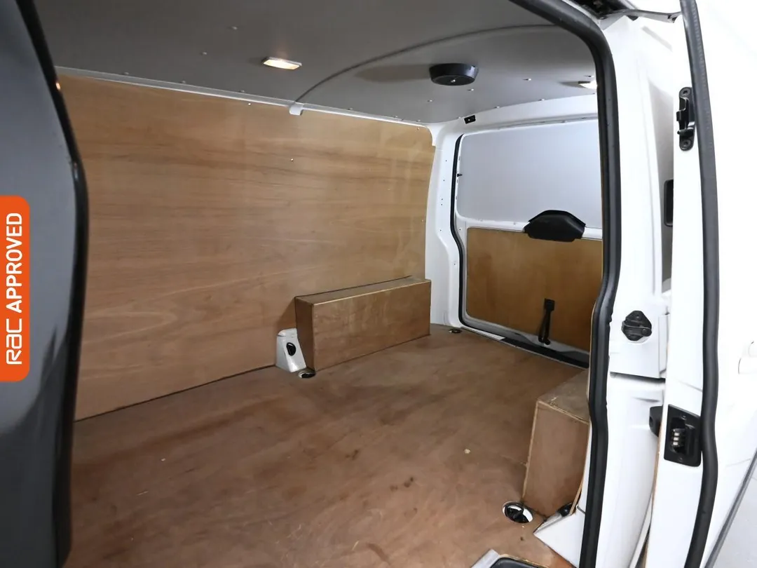volkswagen transporter 20 tdi t32 highline panel van 5dr diesel manual 4motion swb euro 6 ss 150 ps aetv122942 1 695f7e43c3eba