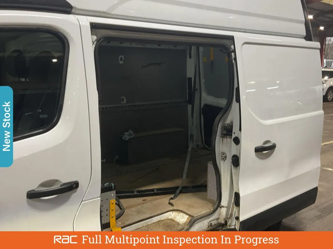 renault trafic 20 dci energy 30 business panel van 5dr diesel manual swb high roof euro 6 ss 145 ps aetv127729 69620a6609c9b