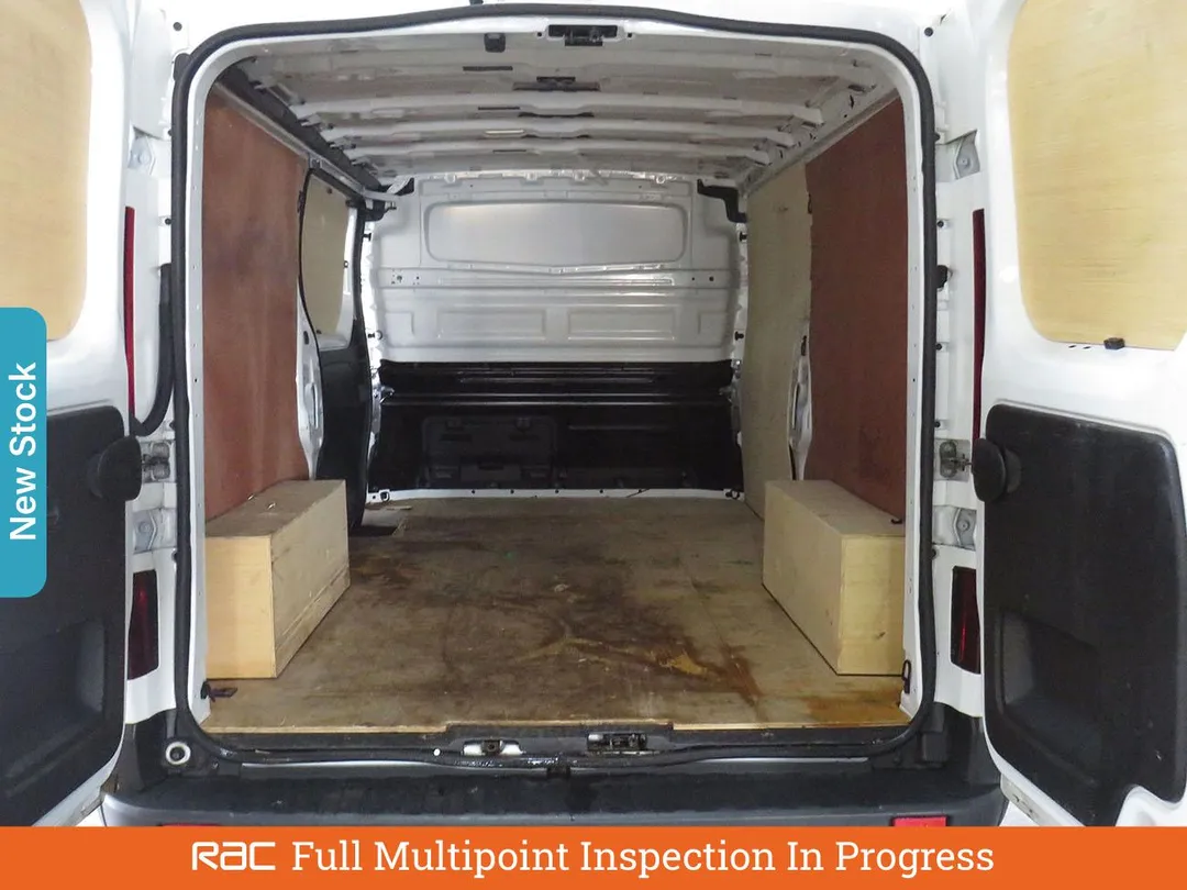 renault trafic 20 dci blue ll30 business panel van 5dr diesel manual l2 h1 euro 6 ss 130 ps aetv128591 6974941c6c6e2