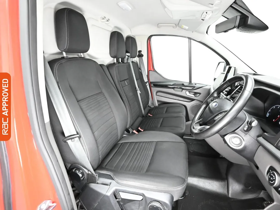 ford transit custom 20 320 ecoblue limited panel van 5dr diesel auto l2 h1 euro 6 ss 130 ps aetv128762 698ef14bace11