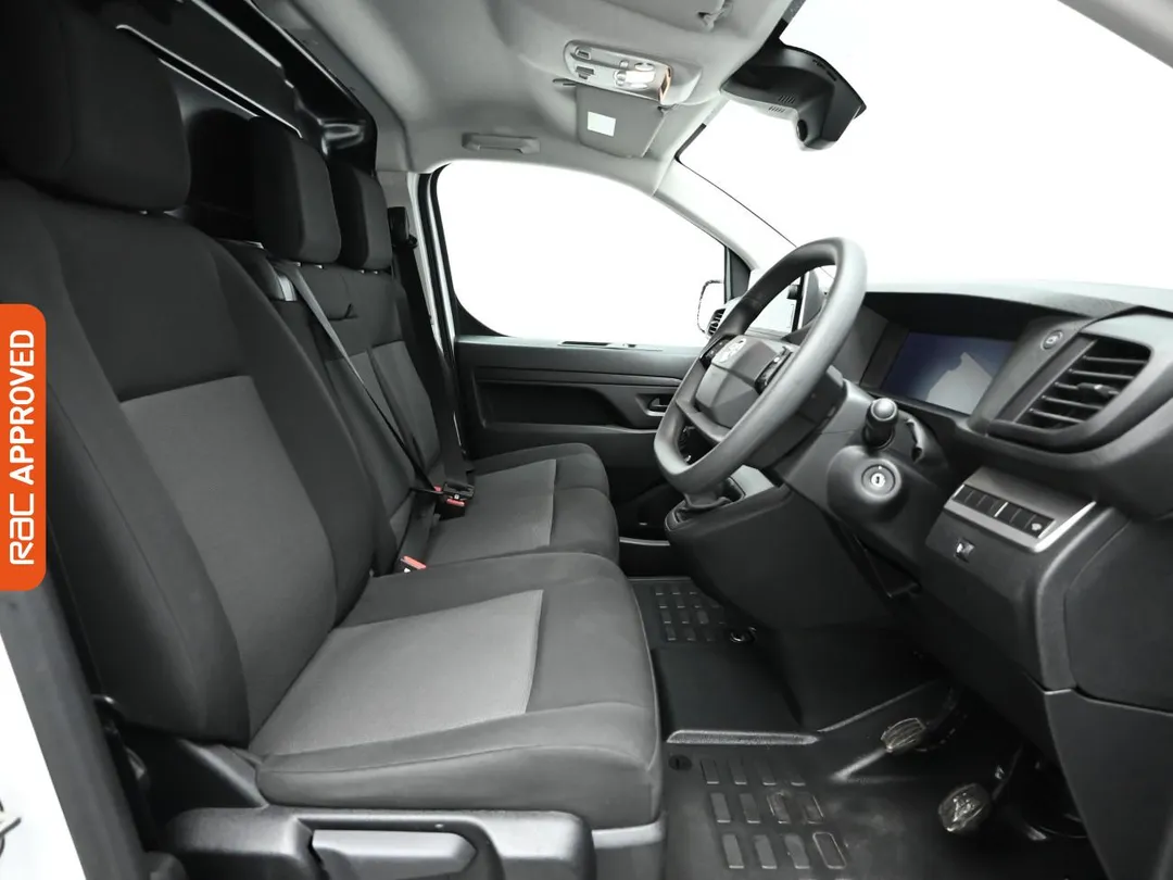 vauxhall vivaro 20 turbo d pro xl panel van 6dr diesel manual lwb euro 6 145 ps aetv128803 699423089843a