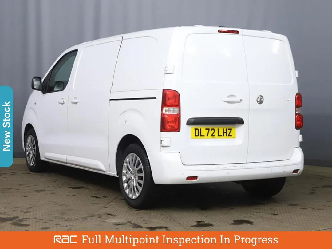 vauxhall vivaro 15 turbo d 2700 pro panel van 6dr diesel manual l1 h1 euro 6 ss 120 ps aetv129842 69996b55796d2
