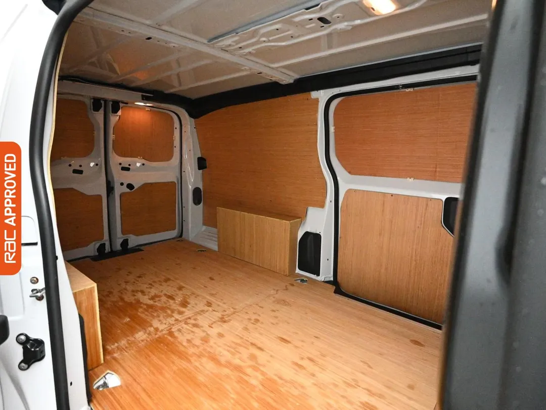 peugeot expert 20 bluehdi 1400 professional premium long panel van 6dr diesel manual lwb euro 6 ss 145 ps aetv128771 699eeb2d719e1