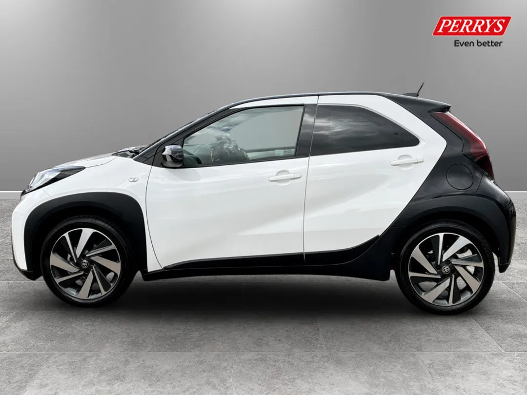 TOYOTA AYGO X USED 1.0 VVT I EDGE 5DR AUTO ACC,AUTO LIGHTS,CAR PLAY,BLUET PETROL AUTOMATIC...