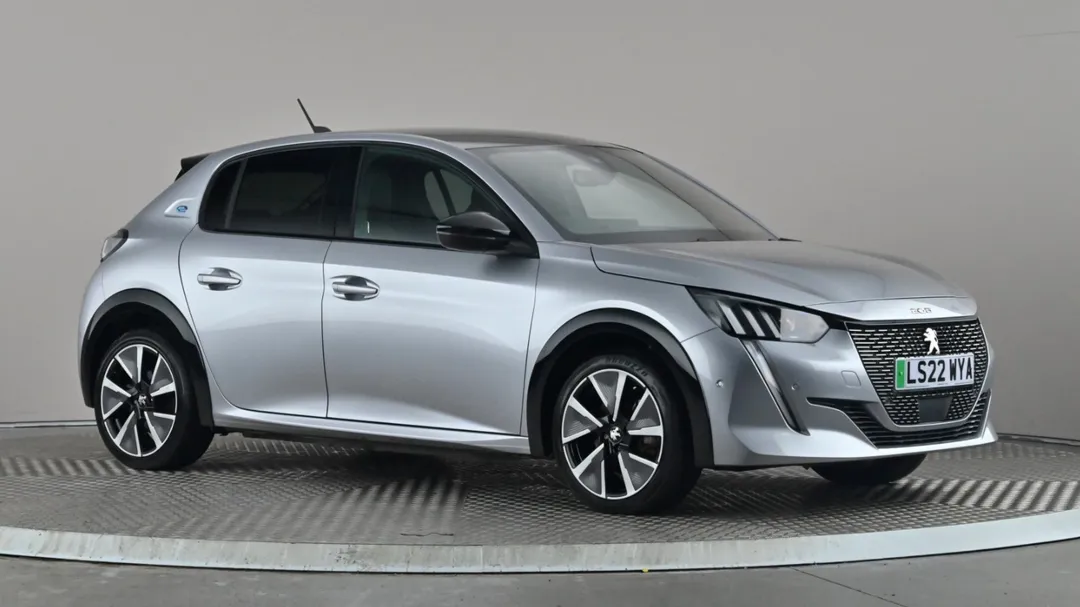 PEUGEOT 208 100kW GT 50kWh Auto