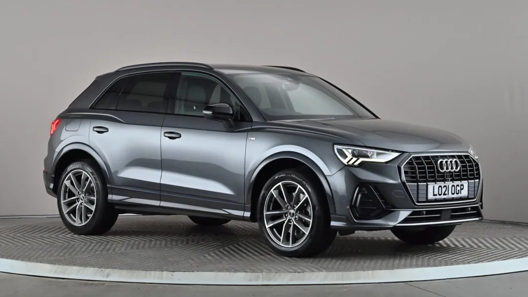 AUDI Q3 45 TFSI e Black Edition S Tronic