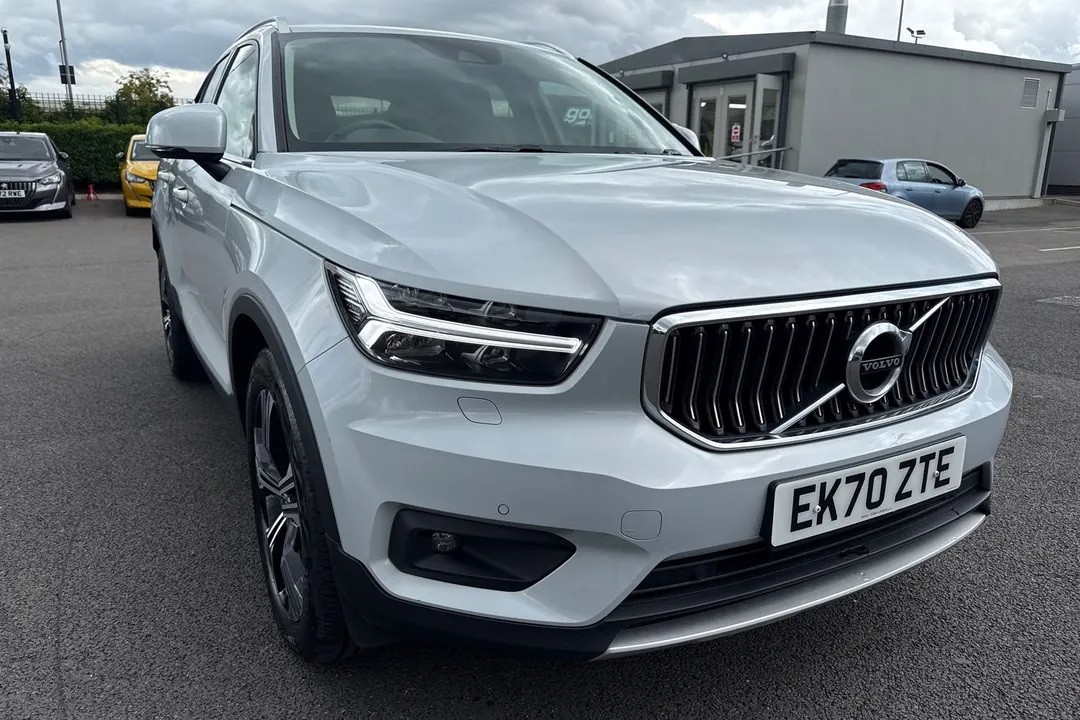 Volvo Xc40 2.0 B4 MHEV Inscription Pro Auto Euro 6 (s/s) 5dr