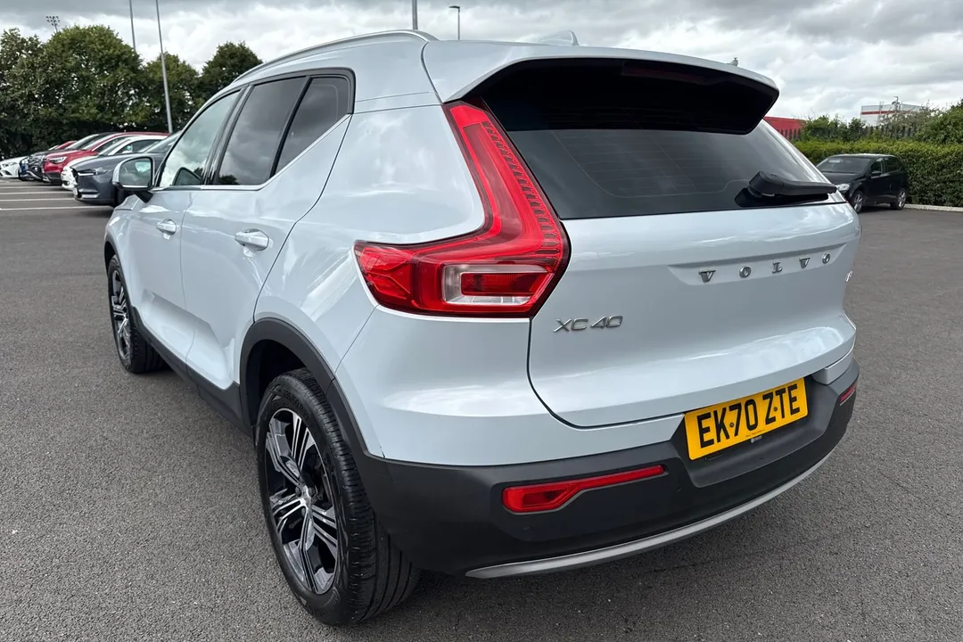 Volvo Xc40 2.0 B4 MHEV Inscription Pro Auto Euro 6 (s/s) 5dr