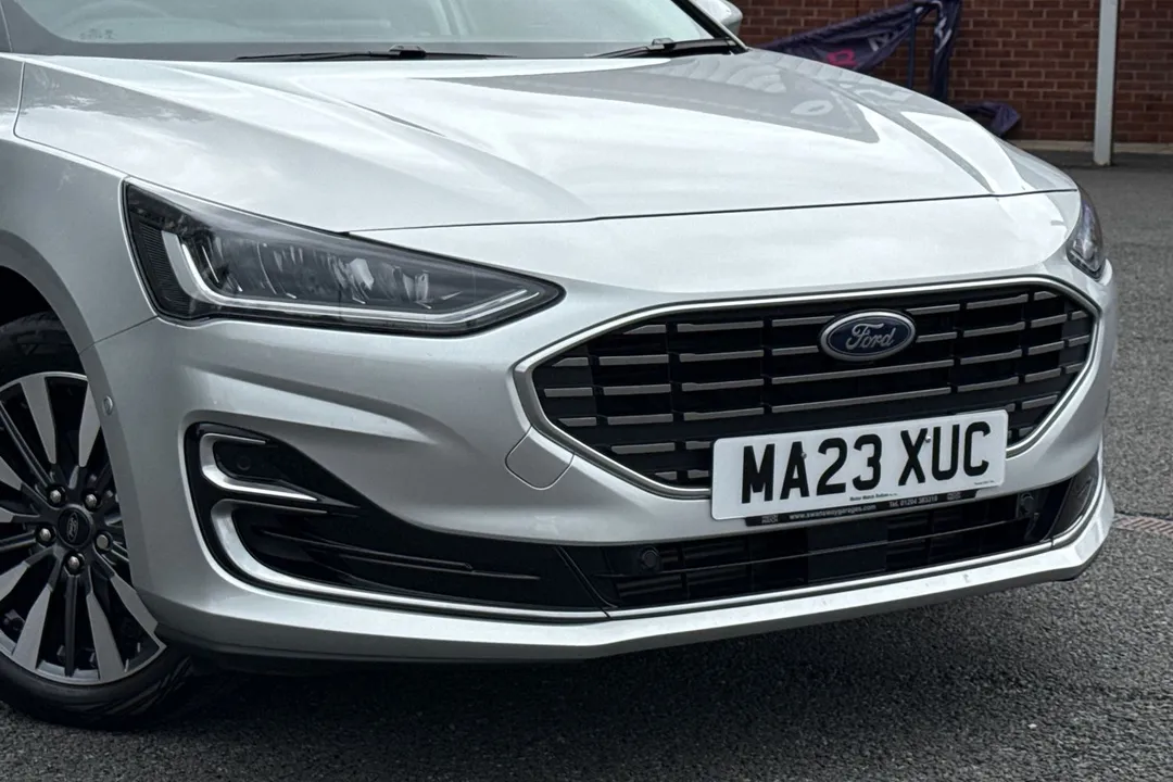 FORD FOCUS 1.0 EcoBoost Titanium Vignale 5dr