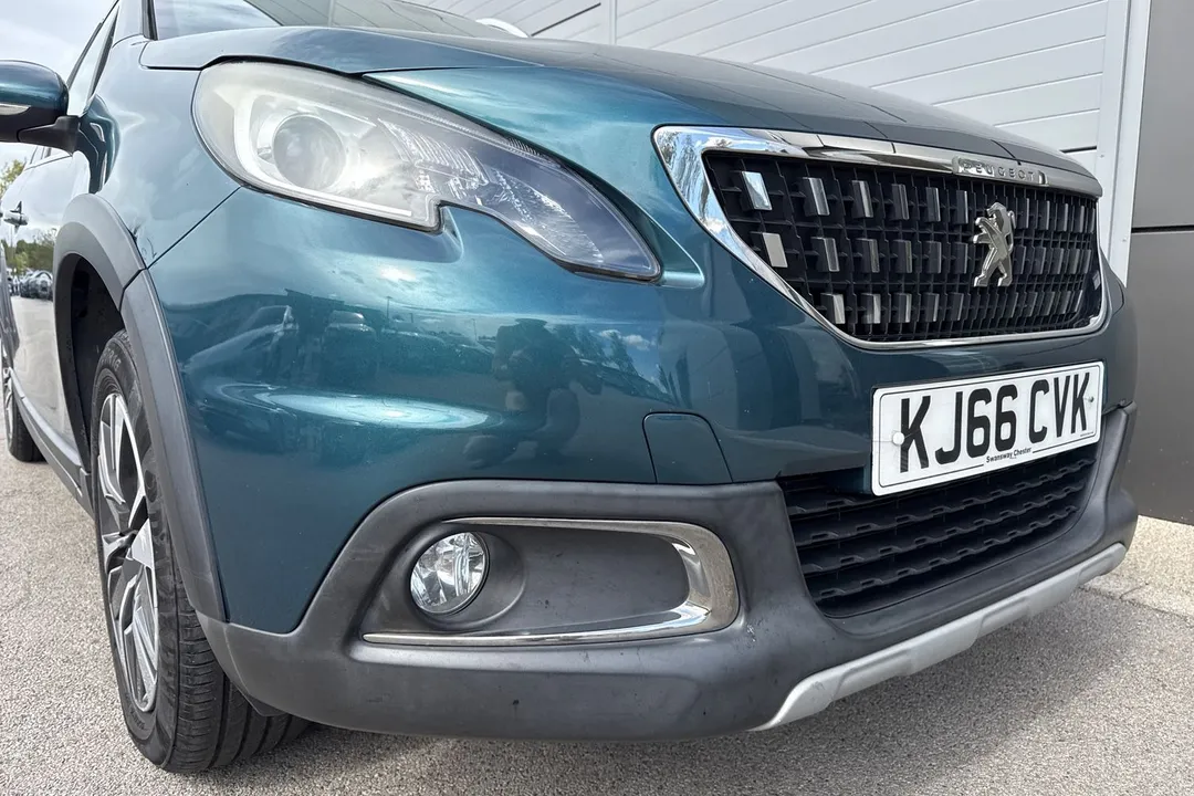 PEUGEOT 2008 1.2 PureTech Allure 5dr