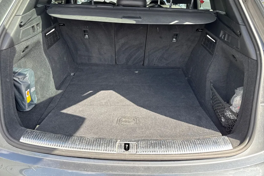 AUDI Q5 40 TDI Quattro S Line 5dr S Tronic