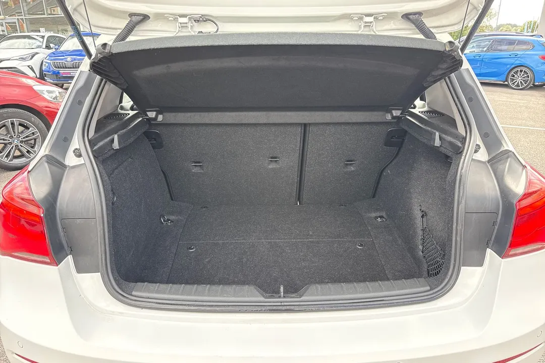 BMW 1 SERIES 118i [1.5] Sport 5dr [Nav]