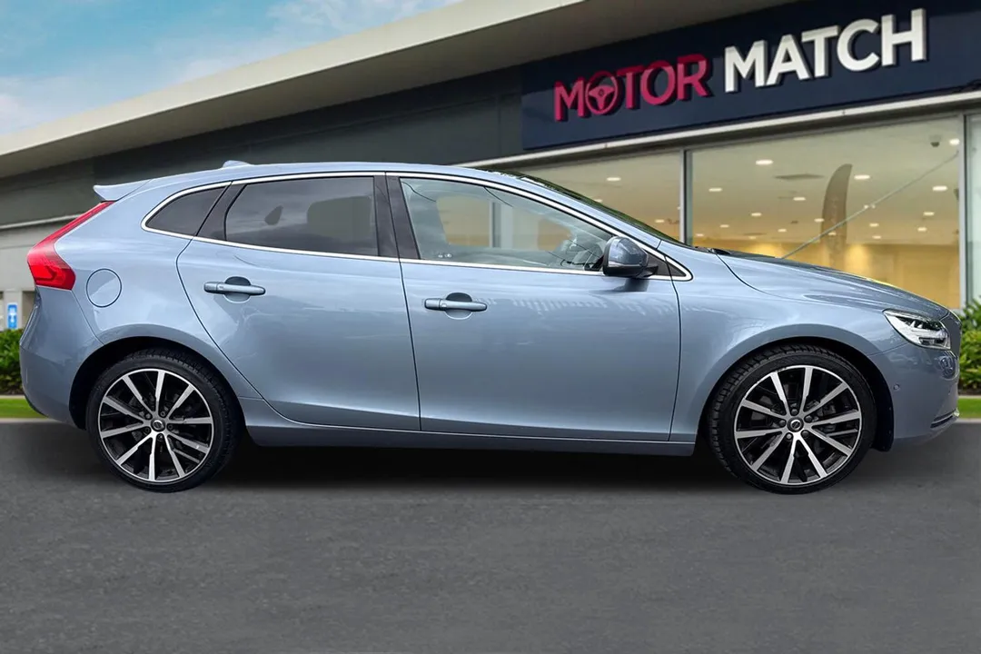 VOLVO V40 T3 [152] Inscription Edition 5dr Geartronic