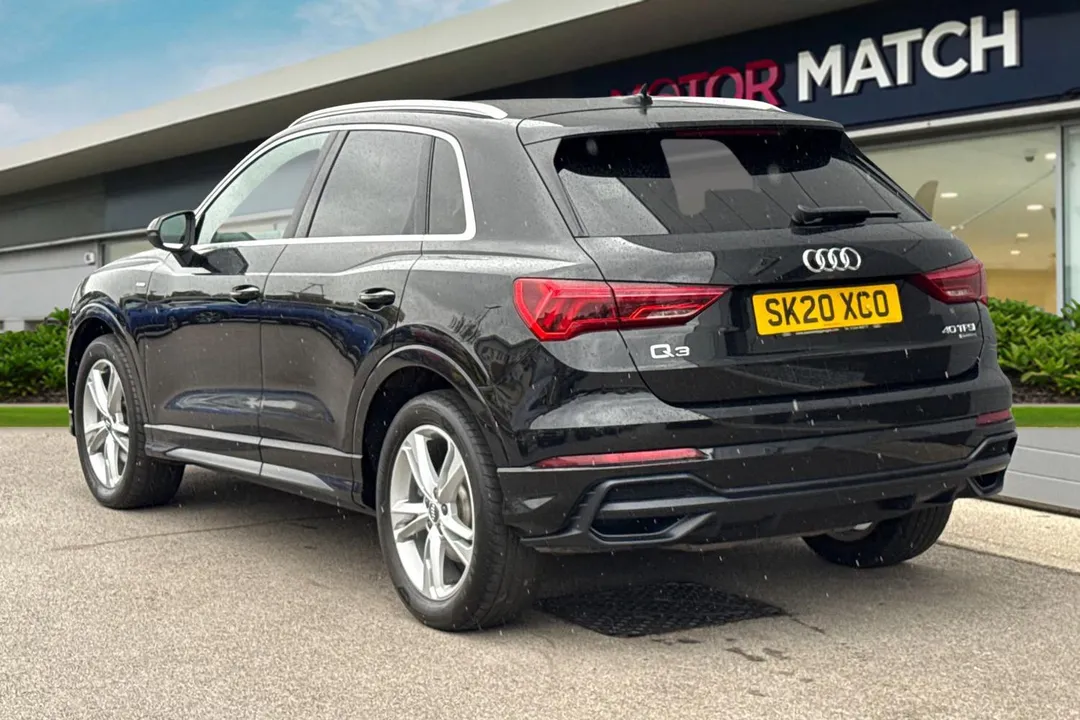 AUDI Q3 40 TFSI Quattro S Line 5dr S Tronic