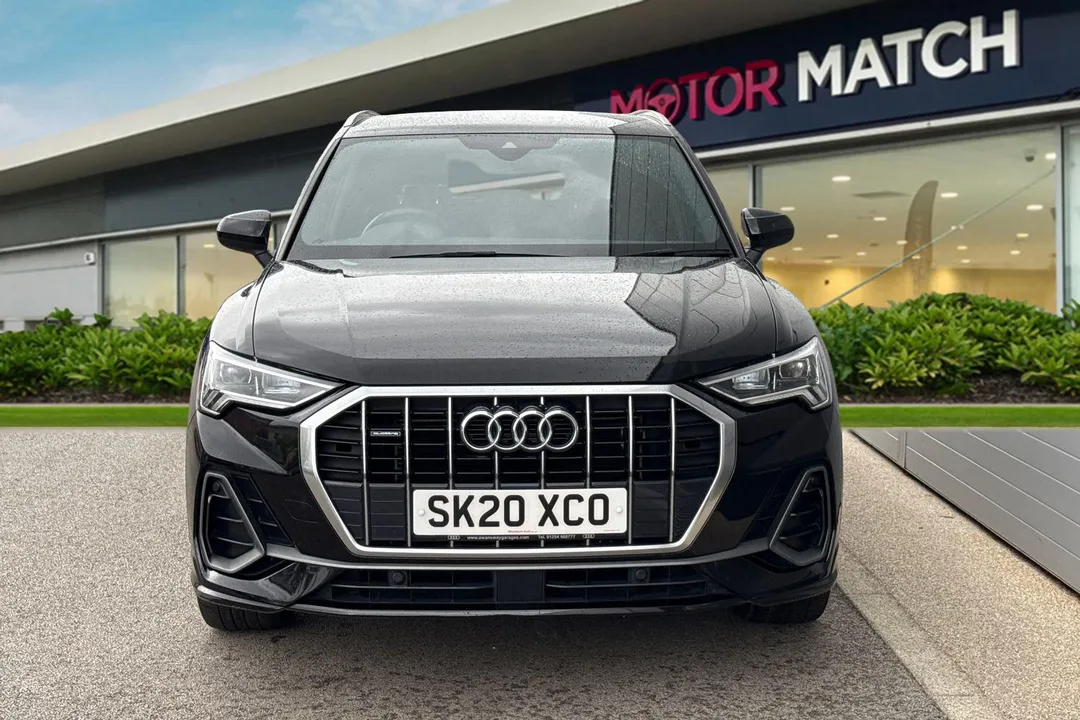 AUDI Q3 40 TFSI Quattro S Line 5dr S Tronic
