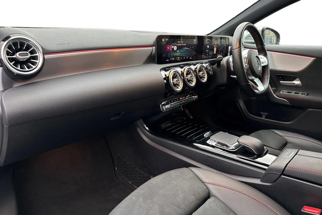 MERCEDES-BENZ A CLASS A200 AMG Line Premium 5dr Auto