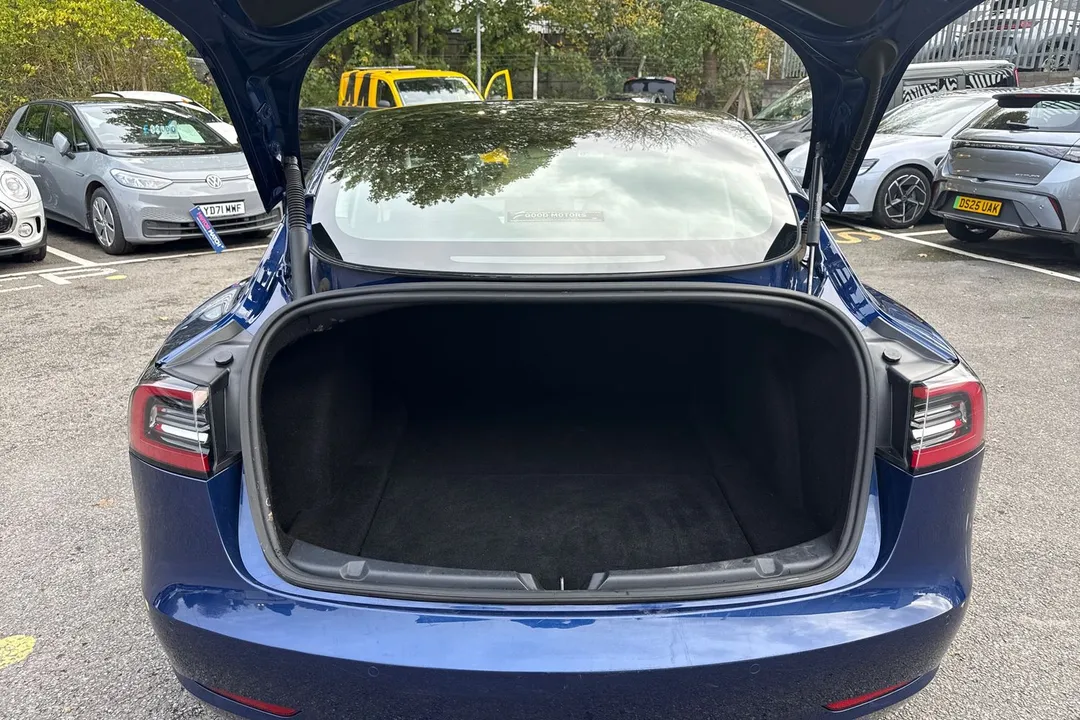 Tesla Model 3 (Dual Motor) Long Range Auto 4WDE 4dr