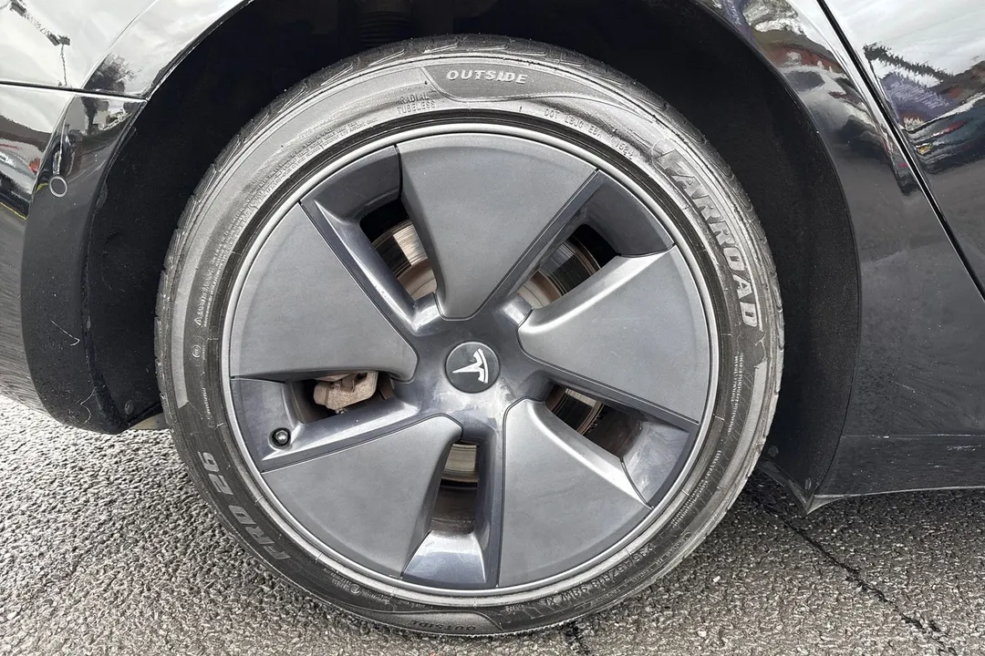 TESLA MODEL 3 Standard Plus 4dr Auto