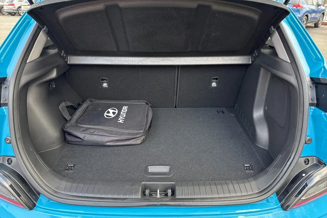 Hyundai Kona 64kWh Ultimate Auto 5dr (10.5kW Charger)