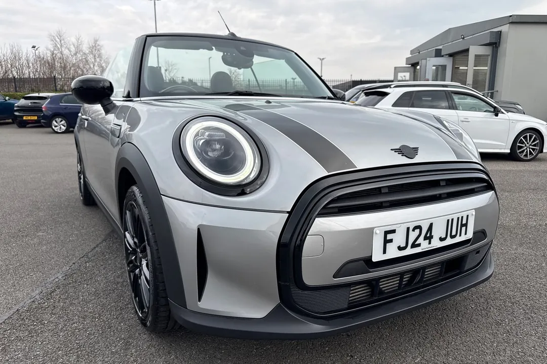 Mini Cooper Exclusive Auto 1.5 Cooper Exclusive Steptronic Euro 6 (s/s) 2dr