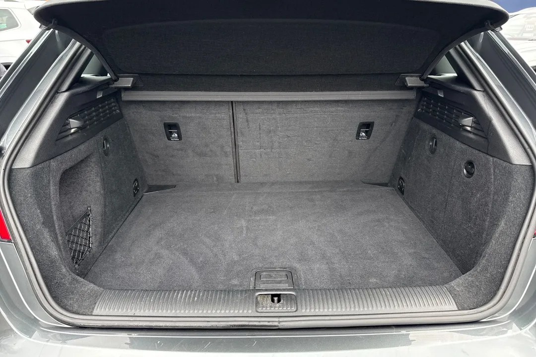 Audi A3 1.6 TDI S line Sportback S Tronic Euro 6 (s/s) 5dr (Nav)