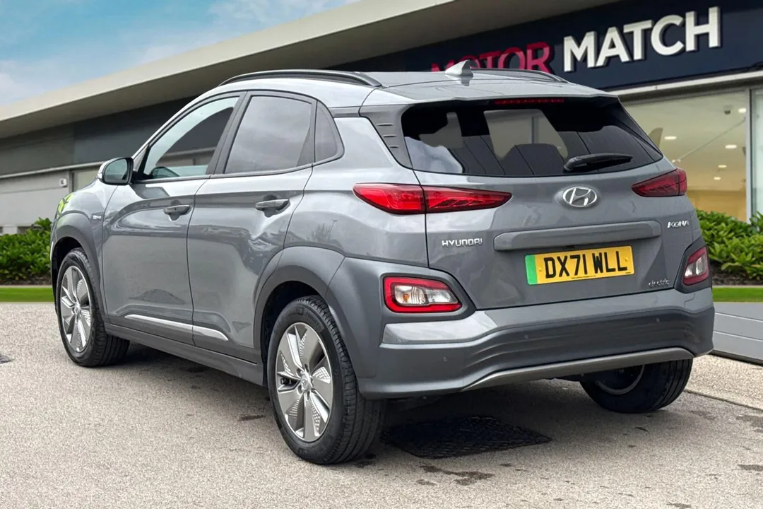 Hyundai Kona 64kWh Premium SE Auto 5dr (7kW Charger)