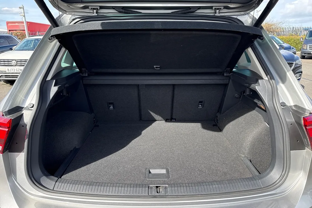 Volkswagen Tiguan 2.0 TDI SE Navigation DSG 4Motion Euro 6 (s/s) 5dr