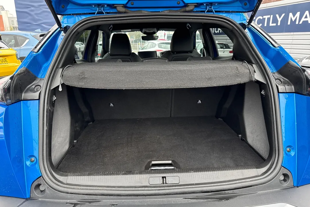 PEUGEOT e-2008 50kWh GT Auto 5dr (7kW Charger)