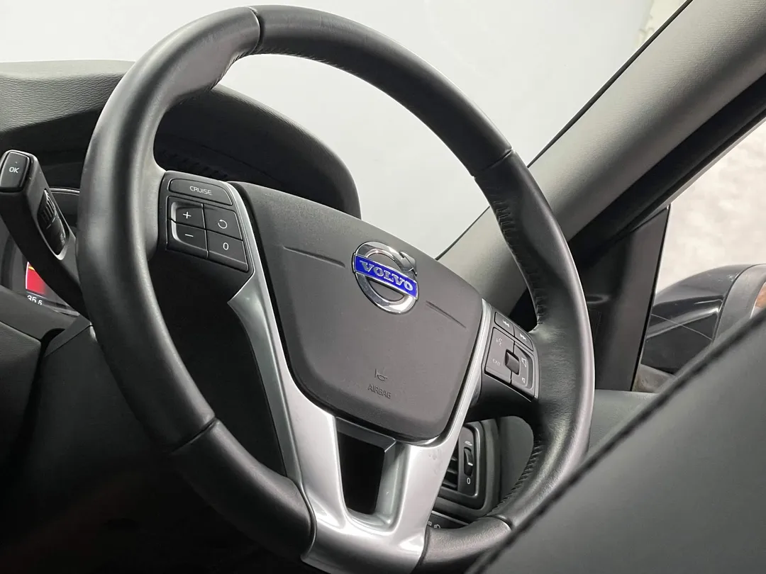 VOLVO XC70 D4 [181] SE Lux 5dr AWD