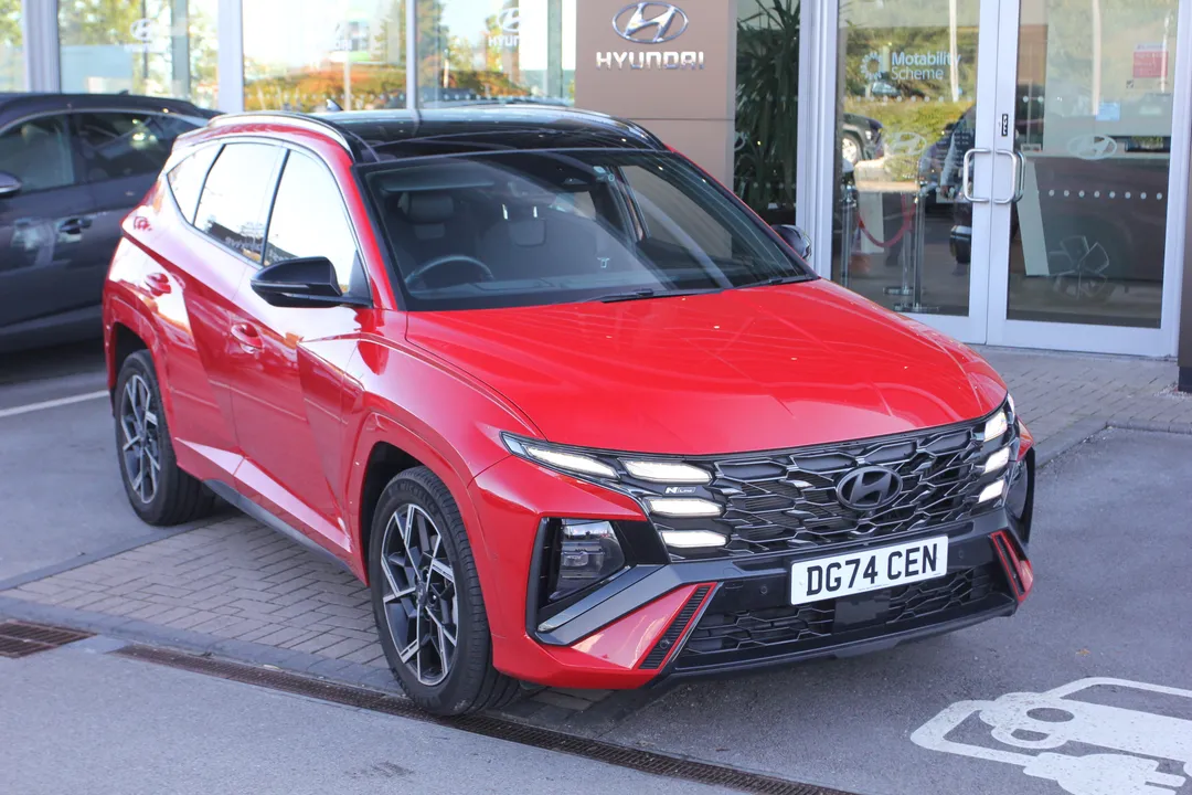 Hyundai Tucson video thumbnail