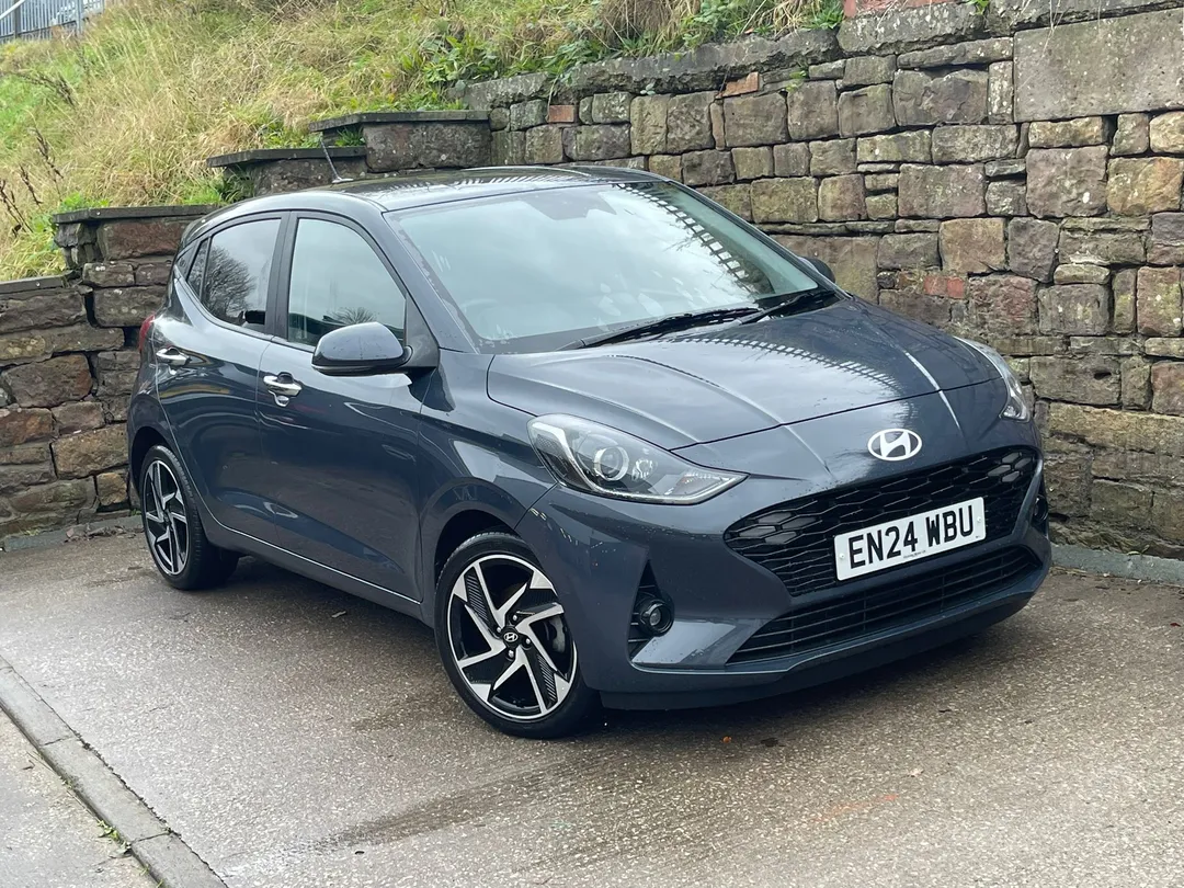 Hyundai i10 video thumbnail