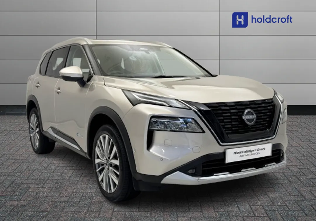 Nissan X-Trail video thumbnail