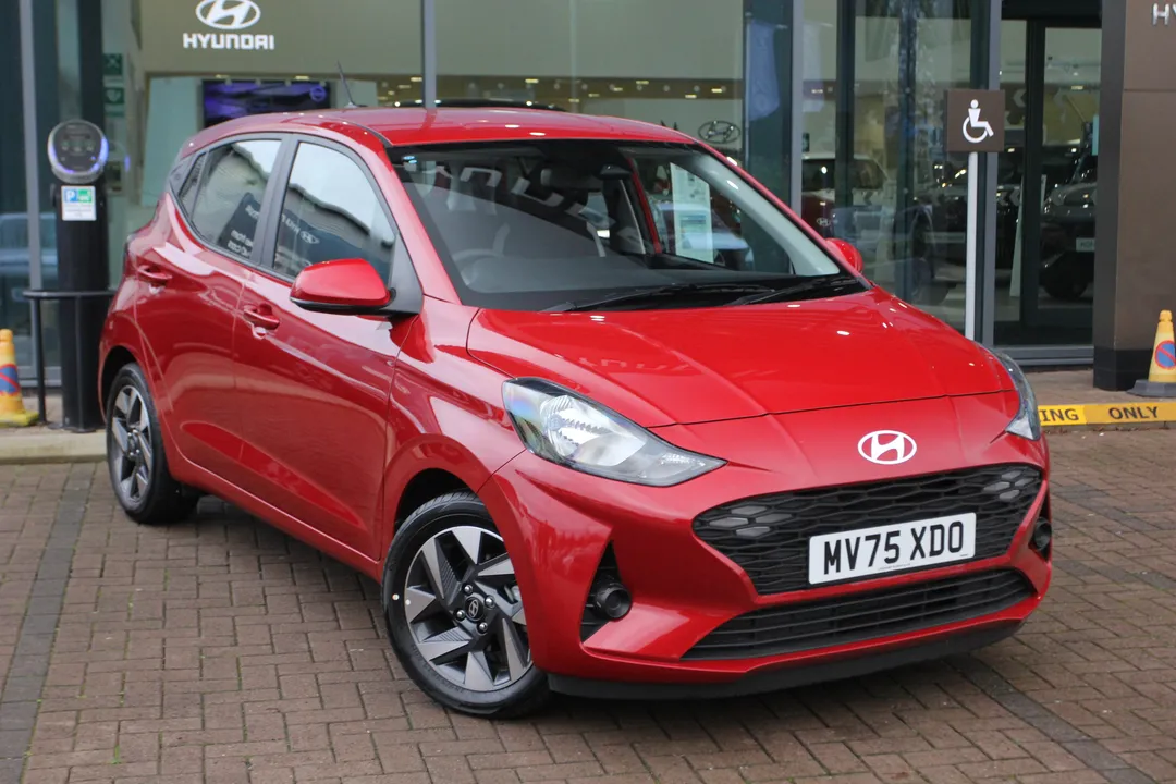 Hyundai i10 video thumbnail