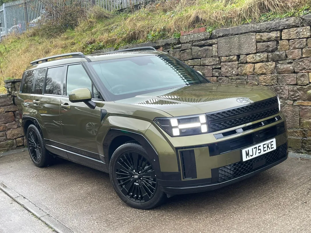 Hyundai Santa Fe video thumbnail