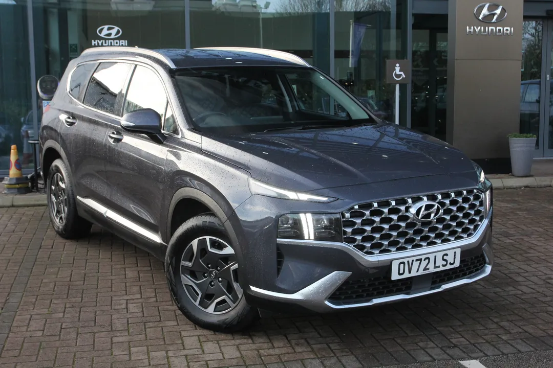 Hyundai Santa Fe video thumbnail