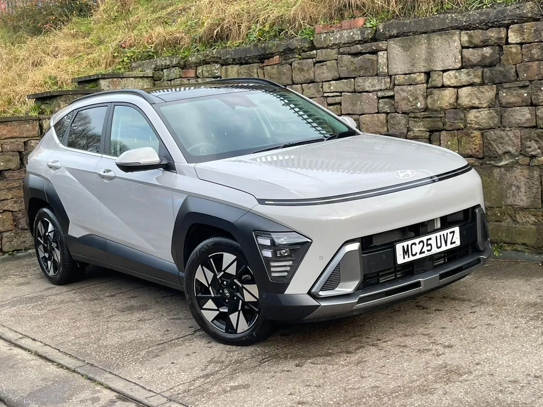 Hyundai Kona video thumbnail