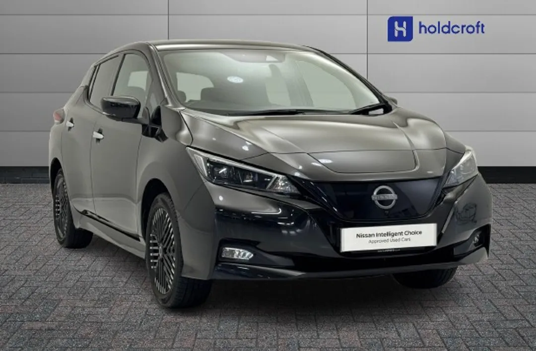 Nissan LEAF video thumbnail