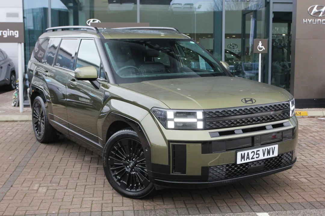 Hyundai Santa Fe video thumbnail