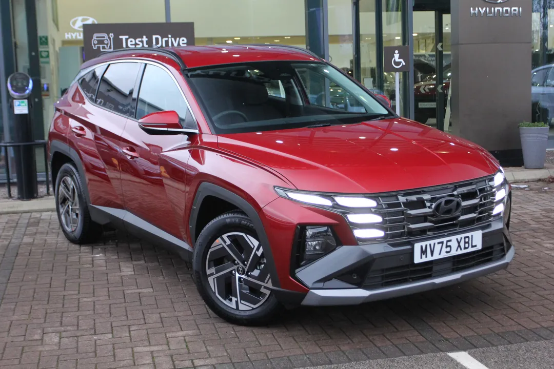 Hyundai Tucson video thumbnail