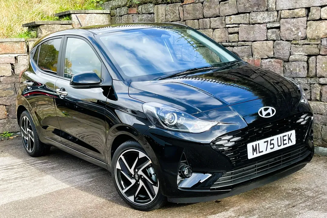 Hyundai i10 video thumbnail