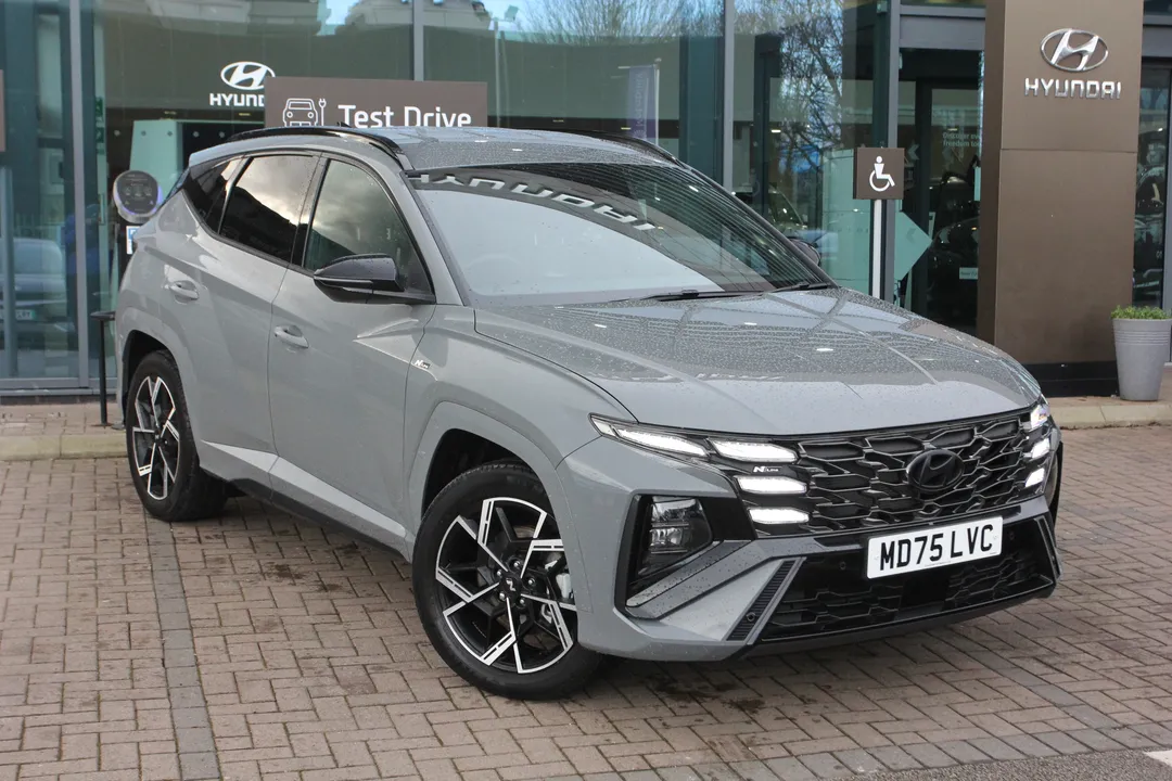 Hyundai Tucson video thumbnail