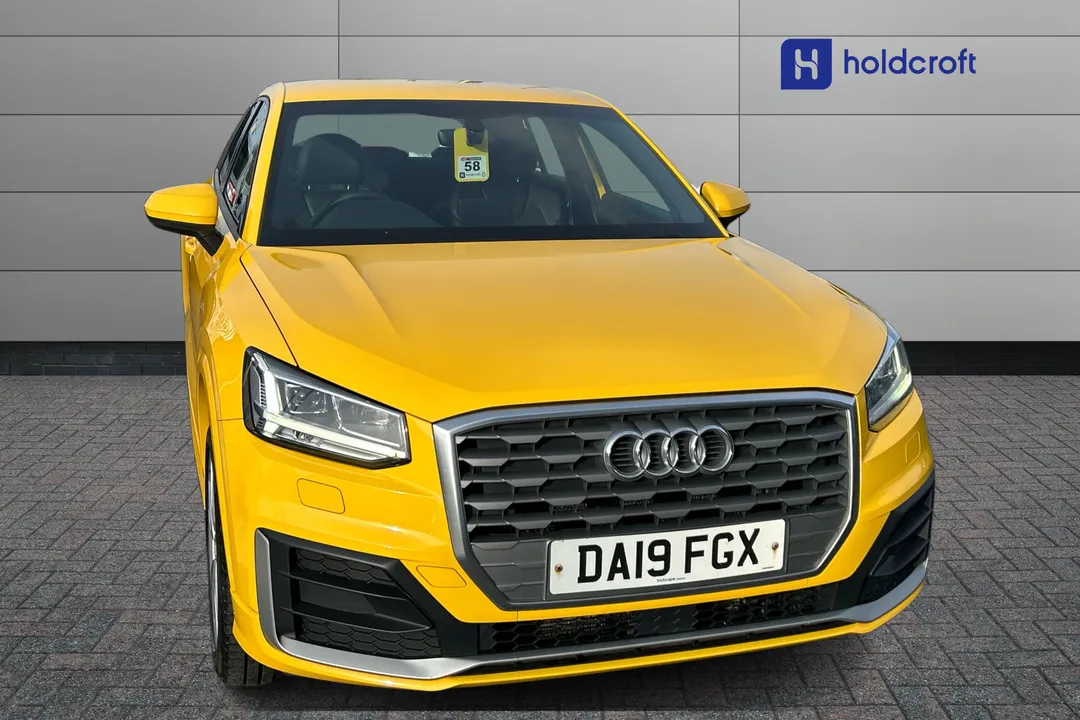 Audi Q2 video thumbnail